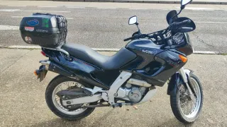 Aprilia Pegaso 650 Trail Negra