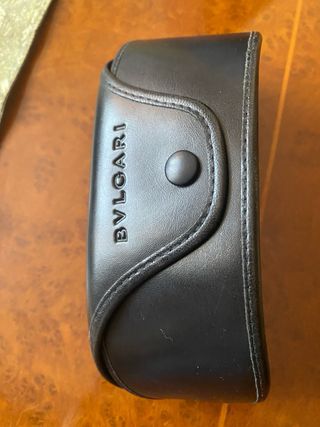 Funda de gafas Bvlgari negra