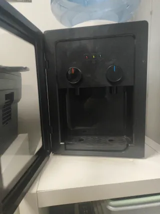 Máquina de agua fría y caliente