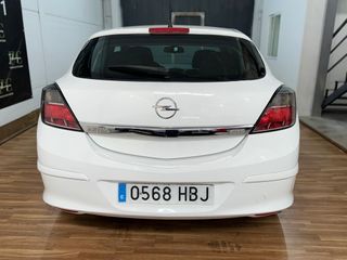 Opel Astra GTC 1.4 EDITION JADE 145.000 KM