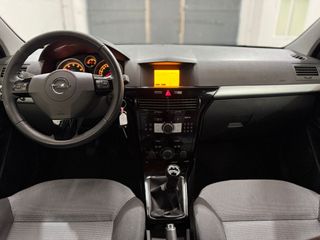 Opel Astra GTC 1.4 EDITION JADE 145.000 KM