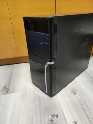 Caja PC Sobremesa Genérica Negra