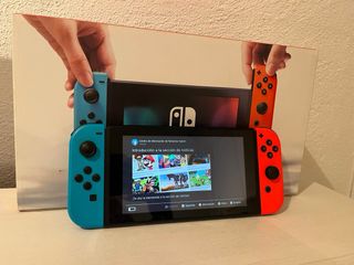 Nintendo Switch Azul y Rojo