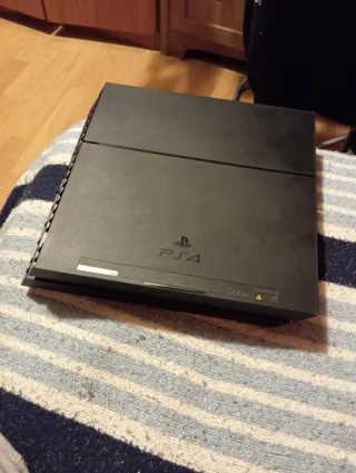 PS4 (PlayStation 4) Fat Nera