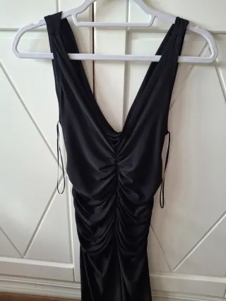 Vestido largo negro Zara