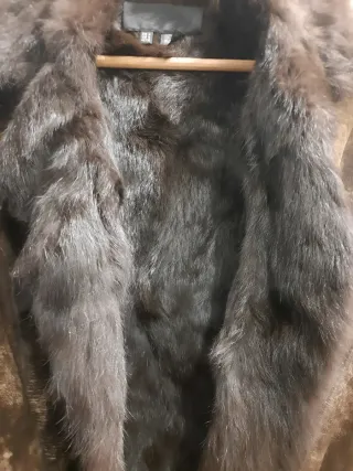 Abrigo de piel vuelta y pelo