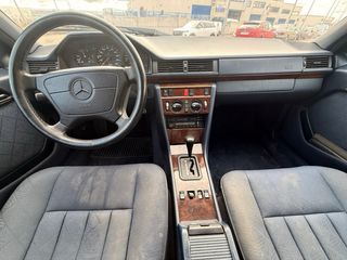 Mercedes E 300 D W124
