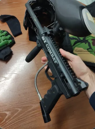 Pistola Paintball BT Combat + Accesorios