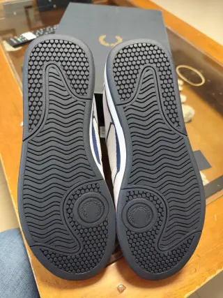 Zapatillas Fred Perry Blancas y Azules Nuevas