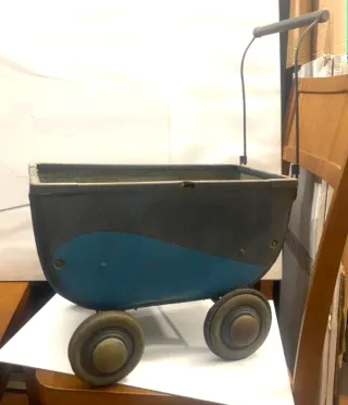 Carrozzina giocattolo vintage anni 20-30
