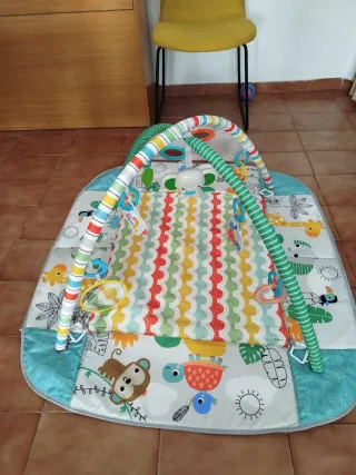 Gimnasio infantil 5 en 1 con 40 bolas