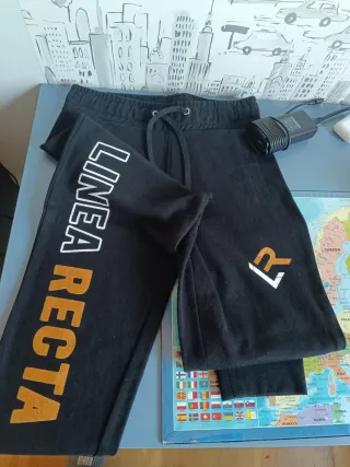 Chándal y estuche Alex Segura