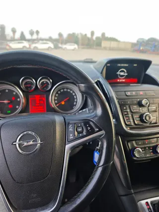 Opel Zafira tourer 2.0 165cv automatica 7 plazas