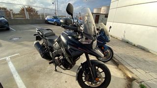 Suzuki V-Strom Motocicleta