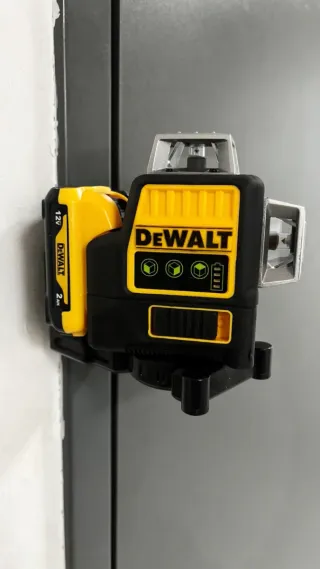 Nivel Láser 360° 12 Líneas