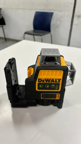 Nivel Láser 360° 12 Líneas