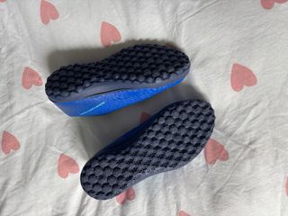 Botas de fútbol multitaco niño azul