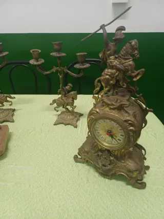 2 Relojes Bronce Antiguos con Base Mármol