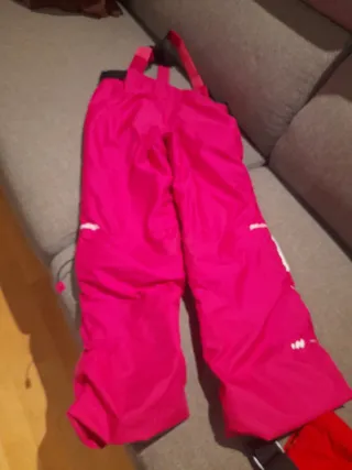 2 monos nieve 3 pares guantes y zapatillas conejo