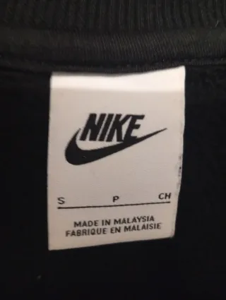 Sudadera Nike negra cremallera corta