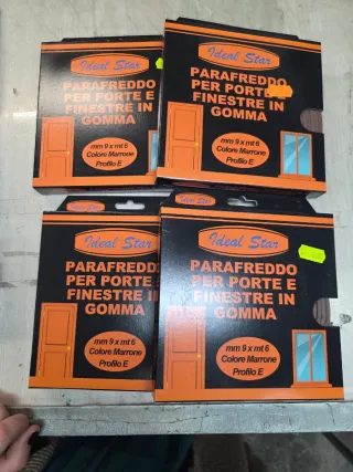 Parafreddo porte e finestre gomma 4 confezioni