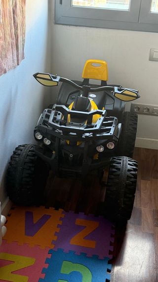 Quad eléctrico infantil amarillo y negro