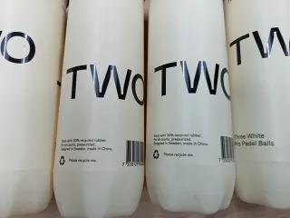 21 Pelotas de pádel TWO TWO blancas
