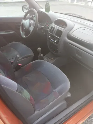 Renault Clio 2000