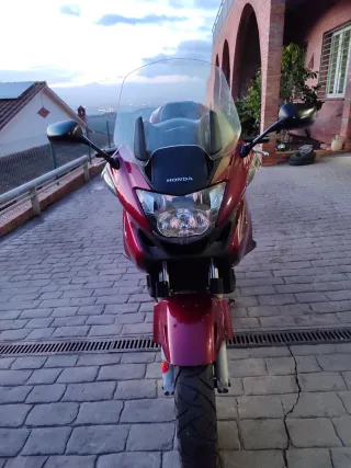 Honda NTV 700 Deauville