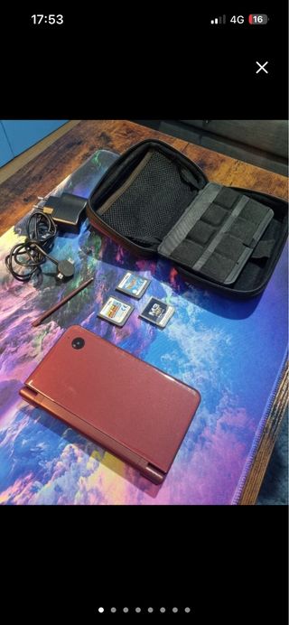 Nintendo DS XL Roja + Funda, Cargador, Lápiz y 2 J