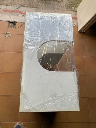 Mueble de baño blanco