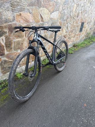 Bicicleta Scott Scale 940