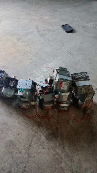 Magnetrón para microondas