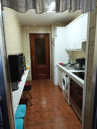 Habitación en alquiler para mujer.
