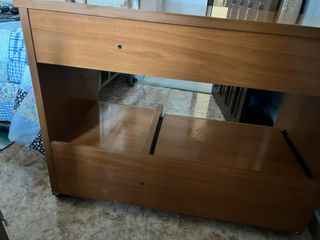 Mesa de estudio de madera