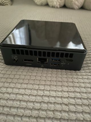 Intel NUC i3 8GB RAM 120GB SSD