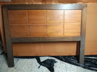 Cabecero de cama de madera