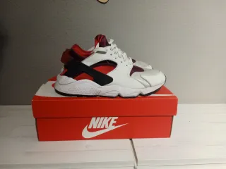 Zapatillas Nike Air Huarache Rojas y Blancas