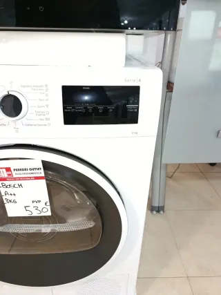 Secadora Nueva Bosch Serie 4 8kg bomba de calor.