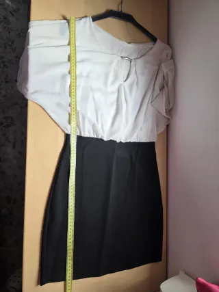 Vestido de noche blanco y negro