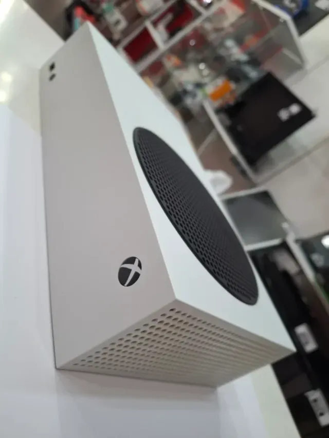 Xbox Series S 512GB + Mando Oficial