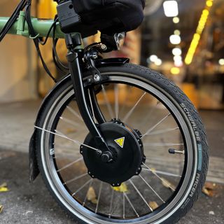 Brompton Eléctrica C-Line M4L Verde Matcha