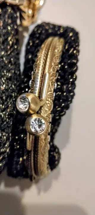 Borsetta con borsellino glitter nero/dorato