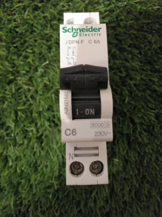 Interruptor DPN Schneider Electric 6A
