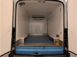 130CV- ISOTERMO CON  FRIO Y RAMPA ELEVADORA