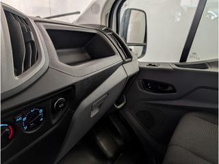 130CV- ISOTERMO CON  FRIO Y RAMPA ELEVADORA