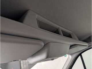 130CV- ISOTERMO CON  FRIO Y RAMPA ELEVADORA