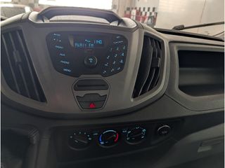 130CV- ISOTERMO CON  FRIO Y RAMPA ELEVADORA