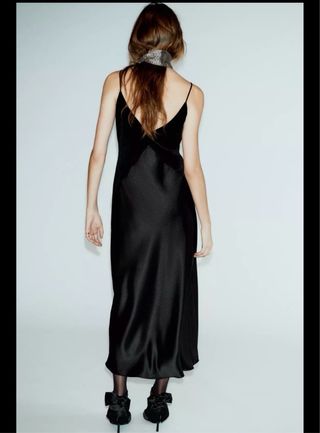 Vestido MIDI Zara Satén y Encaje Negro