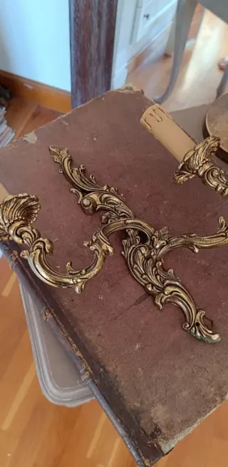 Candelabro antiguo dorado metal